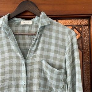 Bella Dahl Shirt Tail Button Down